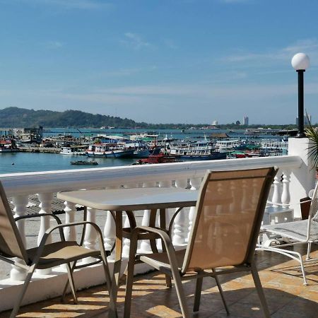 I Na Seaview Hostel Rayong Bagian luar foto