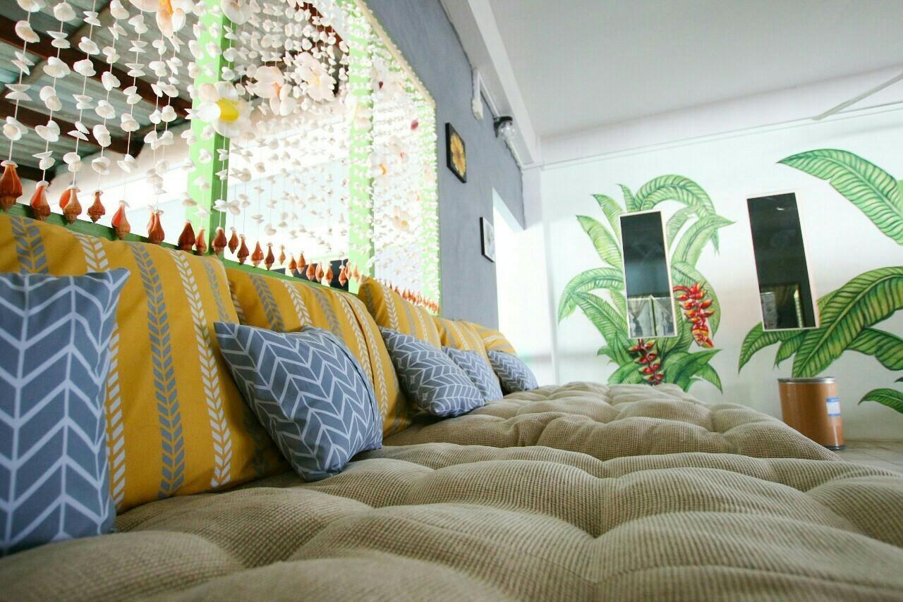 I Na Seaview Hostel Rayong Bagian luar foto