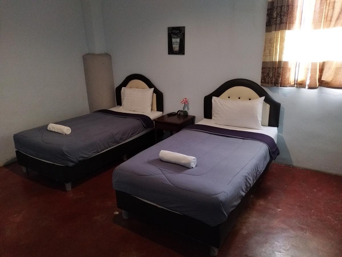 I Na Seaview Hostel Rayong Bagian luar foto