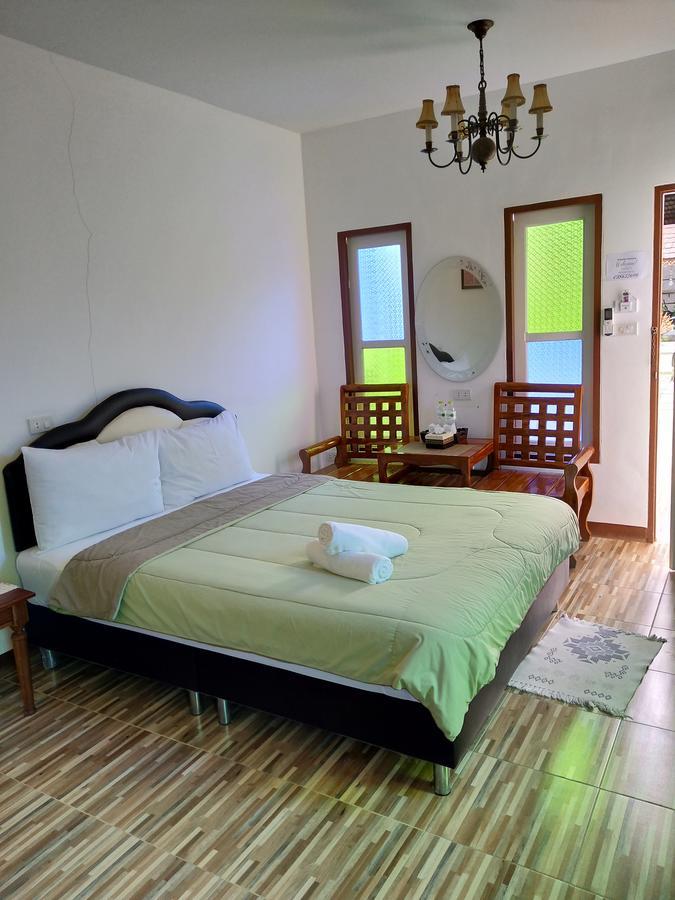 I Na Seaview Hostel Rayong Bagian luar foto