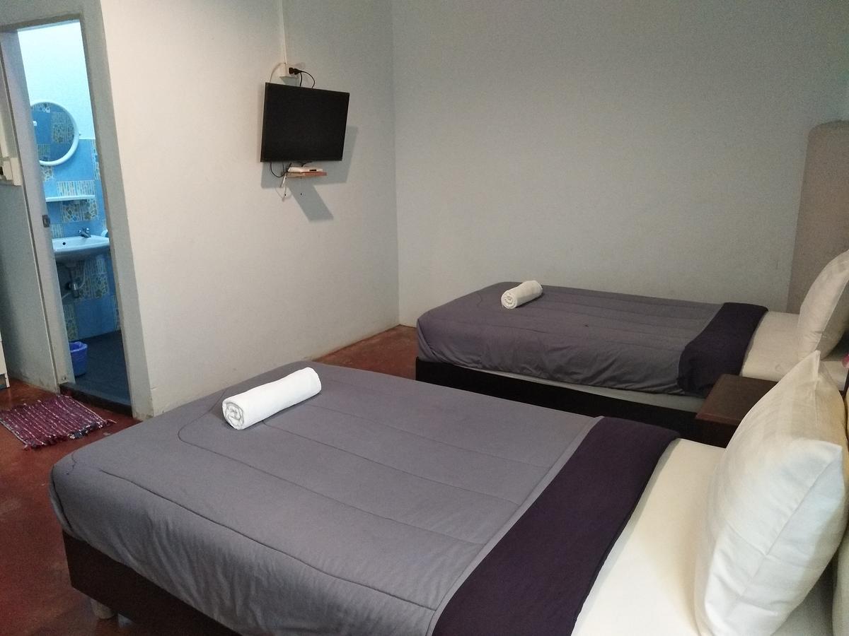 I Na Seaview Hostel Rayong Bagian luar foto